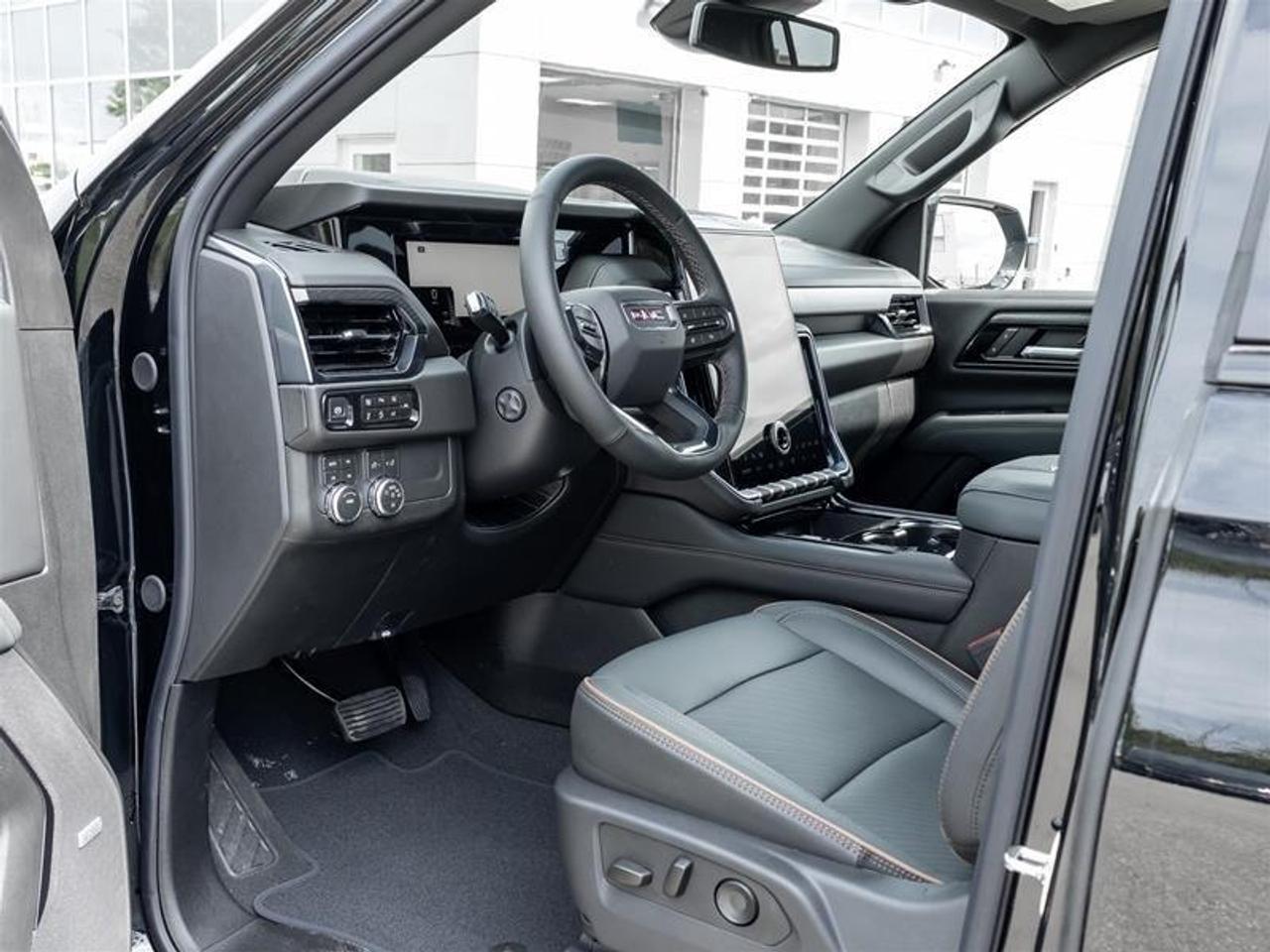 2026 GMC Yukon XL AT4 4dr 4x4 Photo