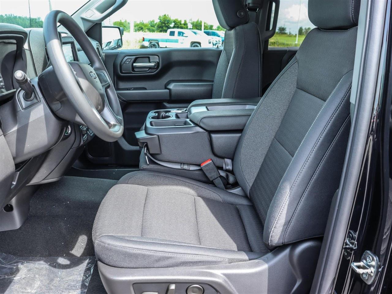 2026 Chevrolet Silverado 1500 Crew Cab Standard Box 4-Wheel Drive Custom Trail Boss Photo