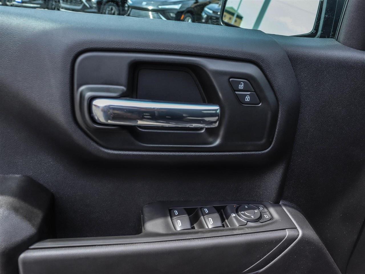2026 Chevrolet Silverado 1500 Crew Cab Standard Box 4-Wheel Drive Custom Trail Boss Photo