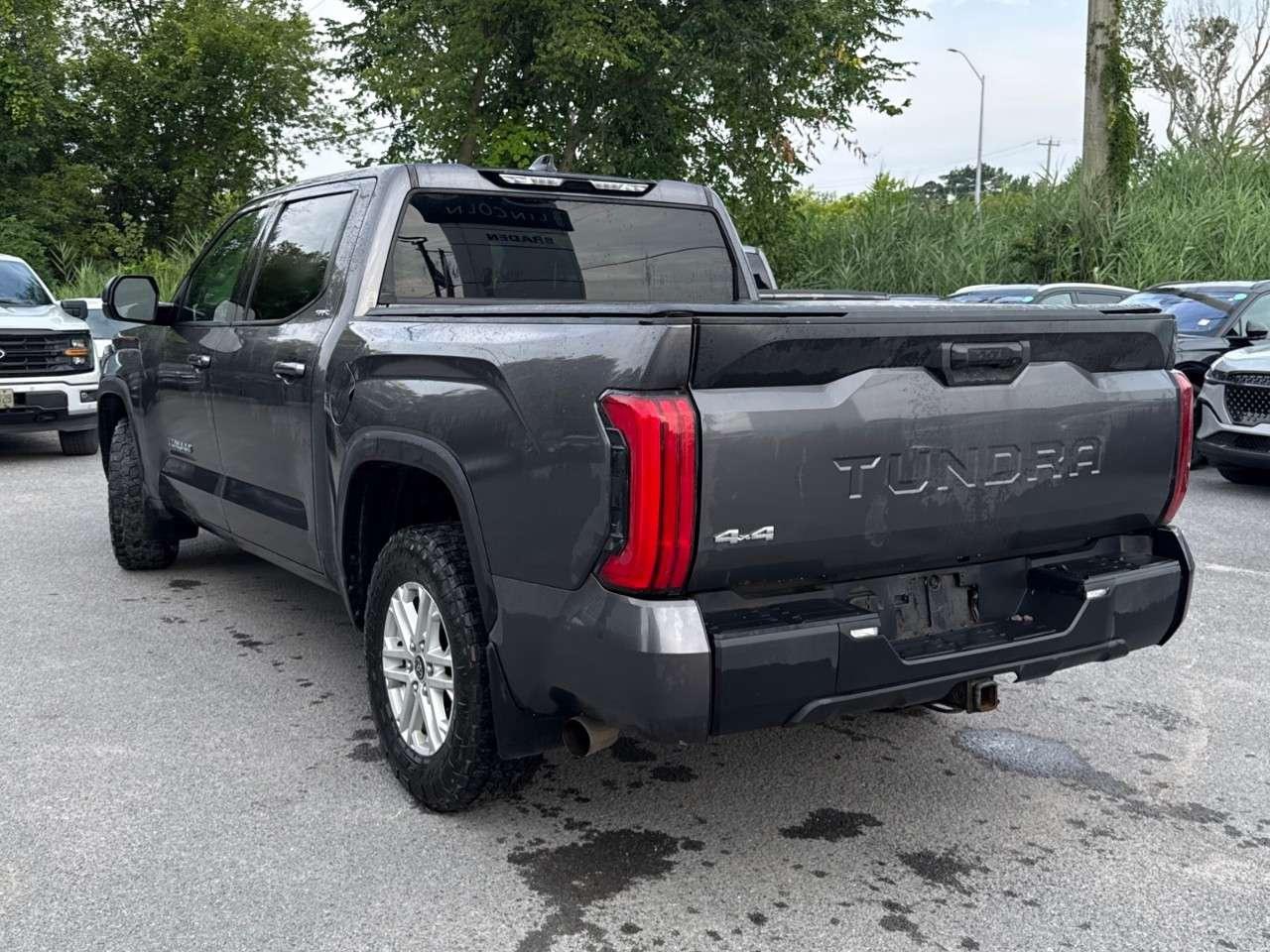 2022 Toyota Tundra SR   4WD   LOCAL   DEALER MAINTAINED Photo
