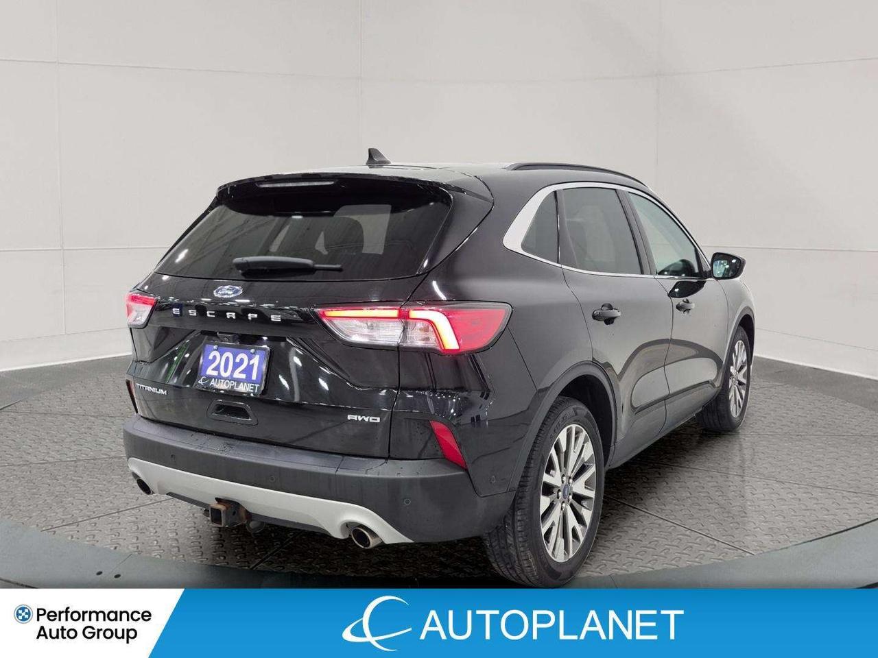 2021 Ford Escape Titanium AWD, Ford Co-Pilot, Pano Roof, Navi! Photo