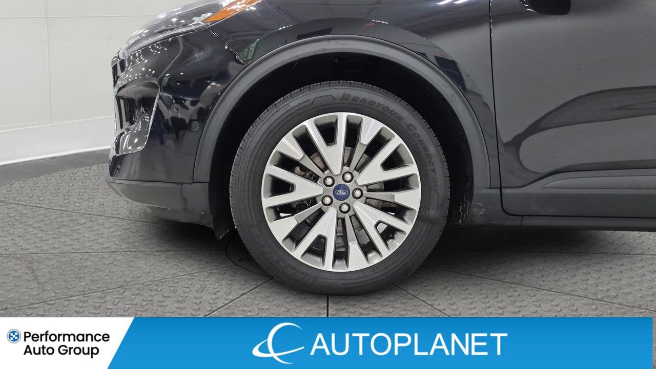 2021 Ford Escape Titanium AWD, Ford Co-Pilot, Pano Roof, Navi! Photo