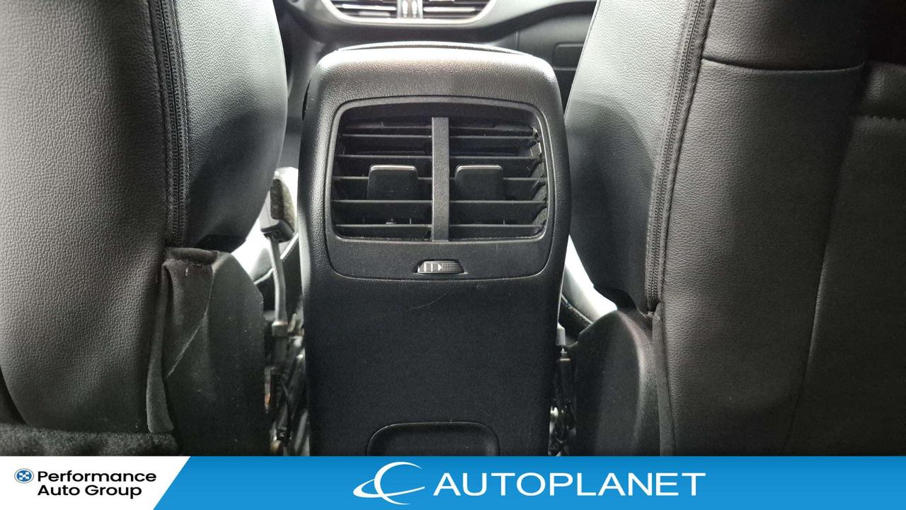 2021 Ford Escape Titanium AWD, Ford Co-Pilot, Pano Roof, Navi! Photo