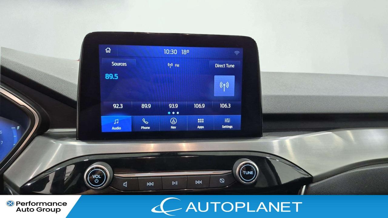 2021 Ford Escape Titanium AWD, Ford Co-Pilot, Pano Roof, Navi! Photo