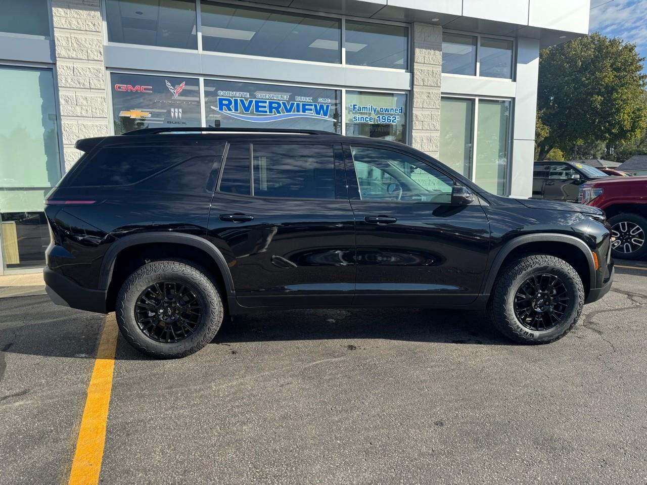 2027 Chevrolet Traverse Z71 4dr All-Wheel Drive Photo1