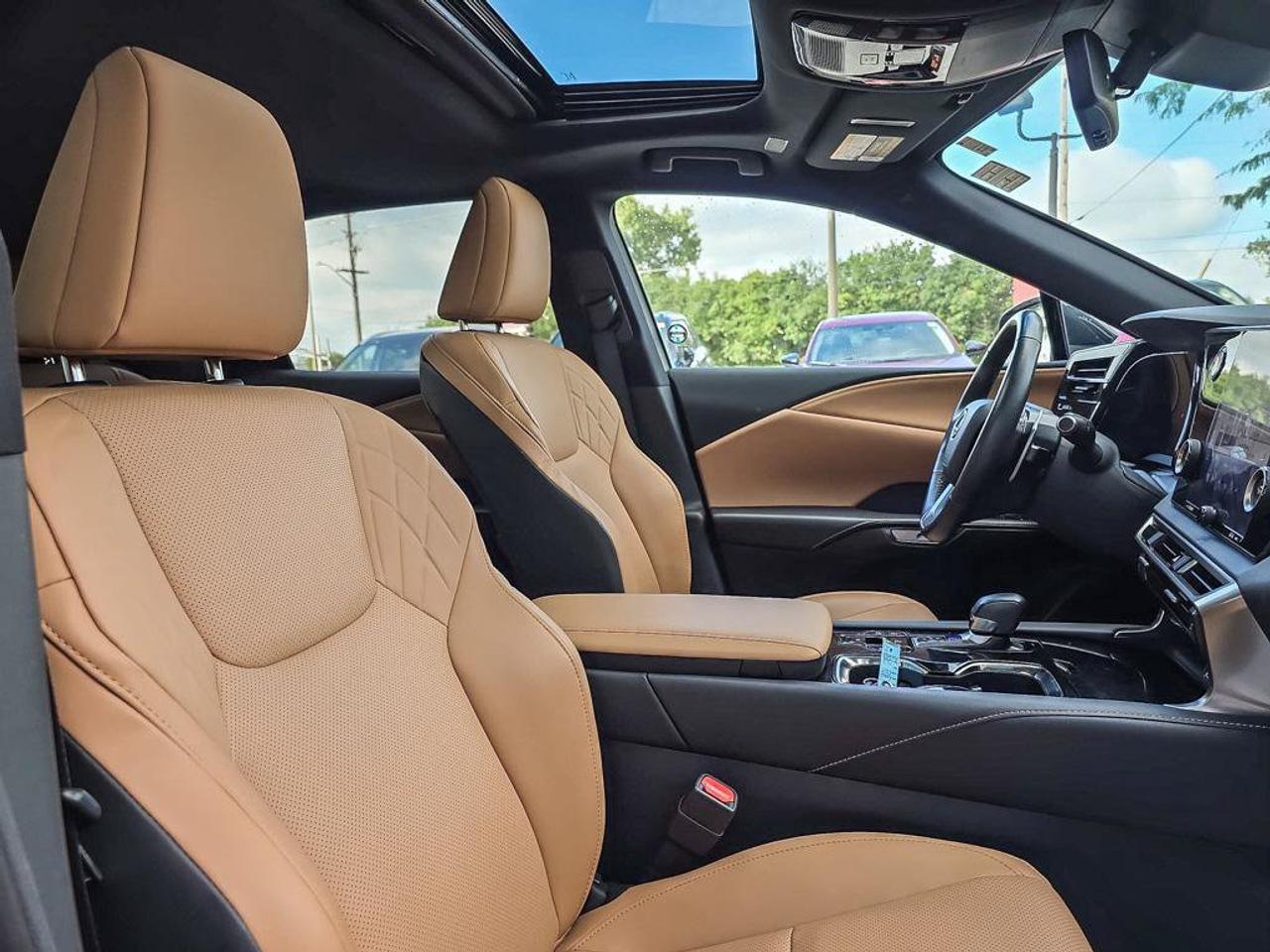 2023 Lexus RX 350 | Apple Car Play | Leather | Moonroof | Photo