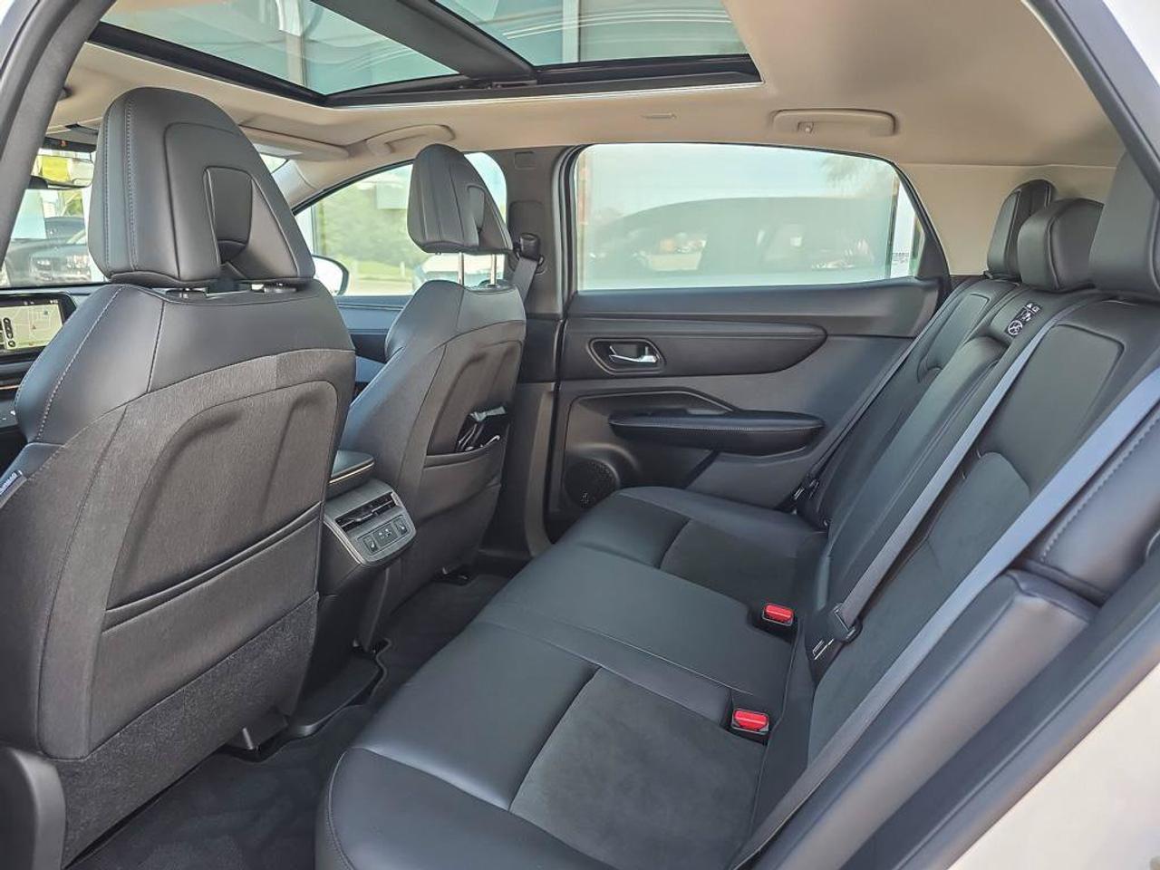 2024 Nissan Ariya EVOLVE AWD | Android Auto | Apple Car Play | Heated Seats | Photo