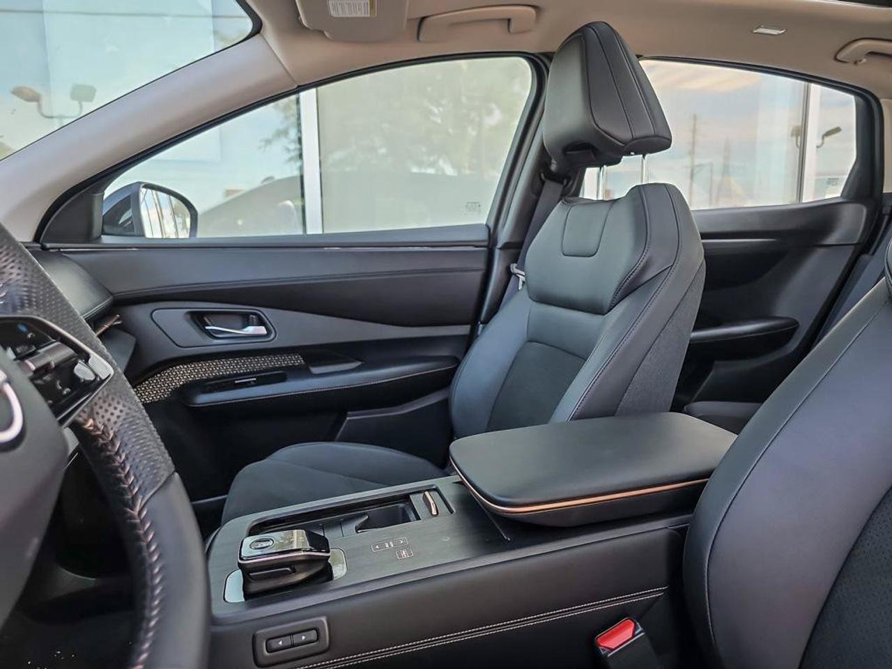2024 Nissan Ariya EVOLVE AWD | Android Auto | Apple Car Play | Heated Seats | Photo