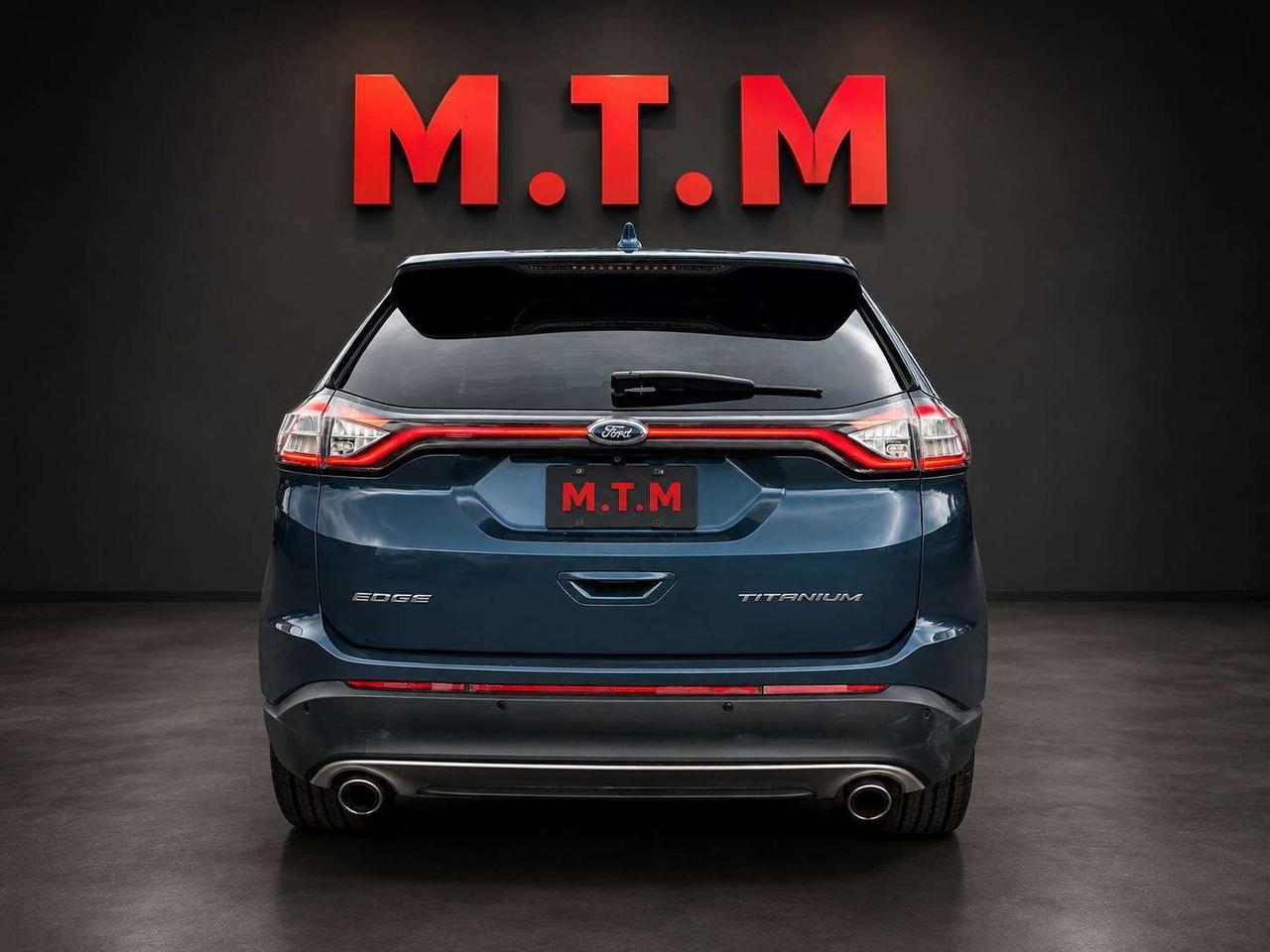 2016 Ford Edge Titanium Photo