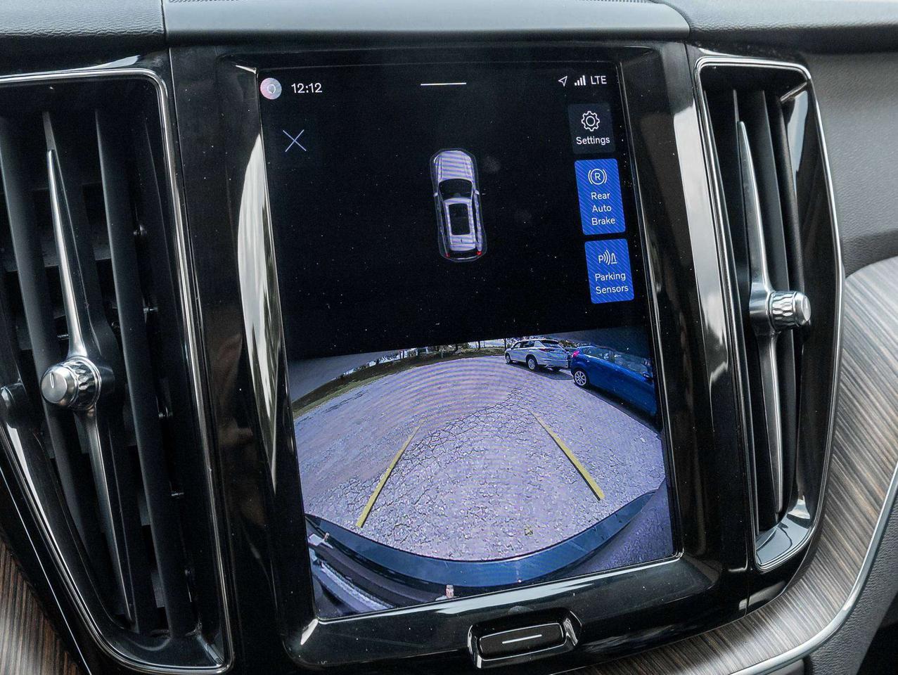2022 Volvo XC60 Inscription Expression Photo