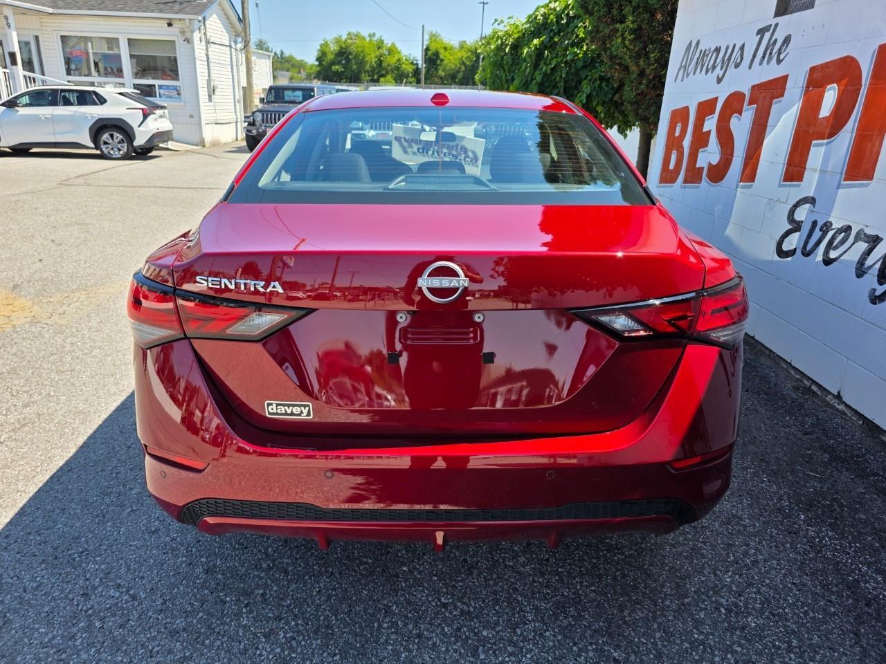 2025 Nissan Sentra SV 4DR SEDAN Photo