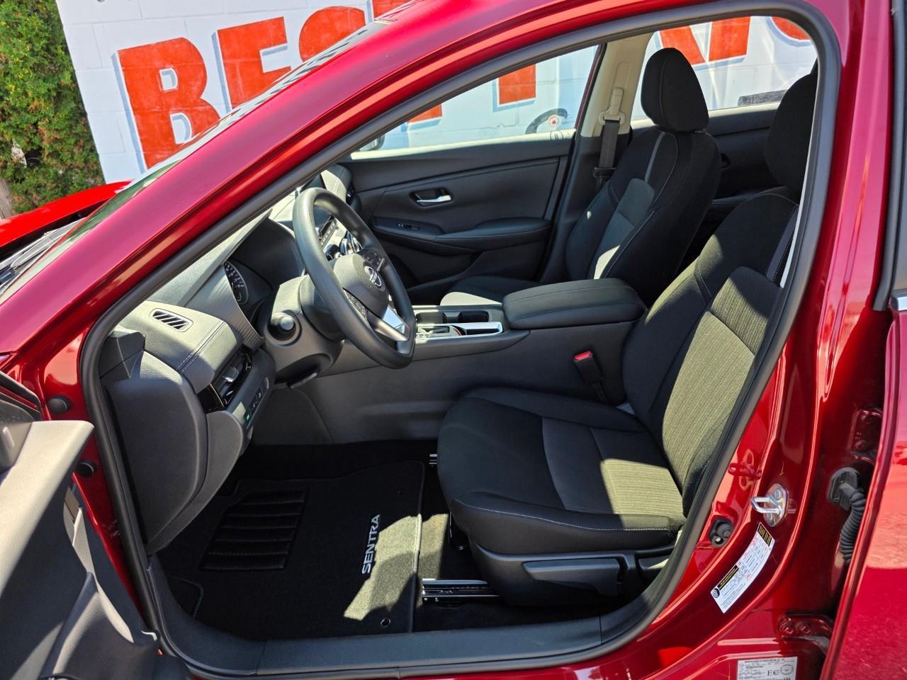 2025 Nissan Sentra SV 4DR SEDAN Photo