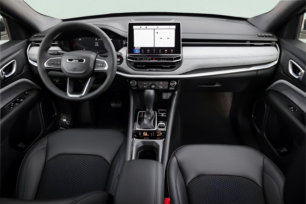 2026 Jeep Compass NORTH Photo