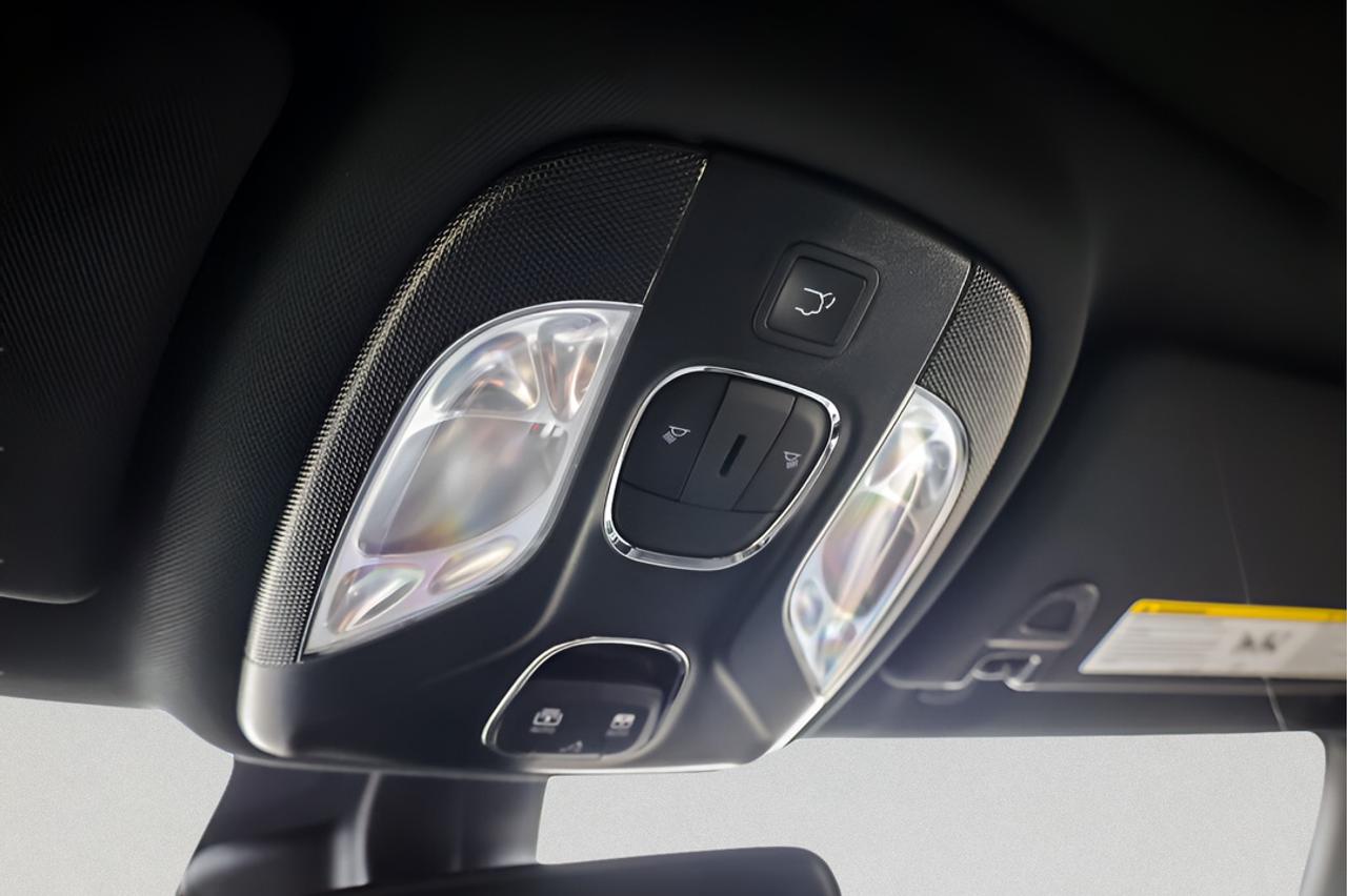 2026 Jeep Compass NORTH Photo
