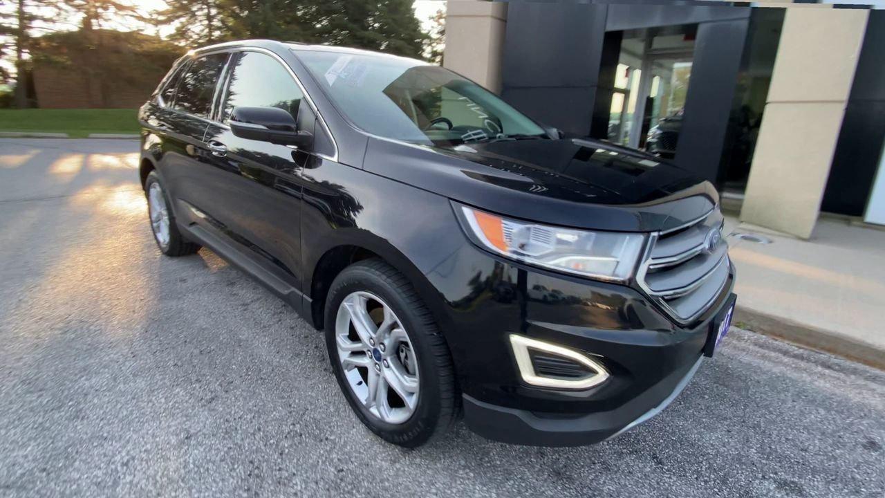 2017 Ford Edge Titanium Photo1
