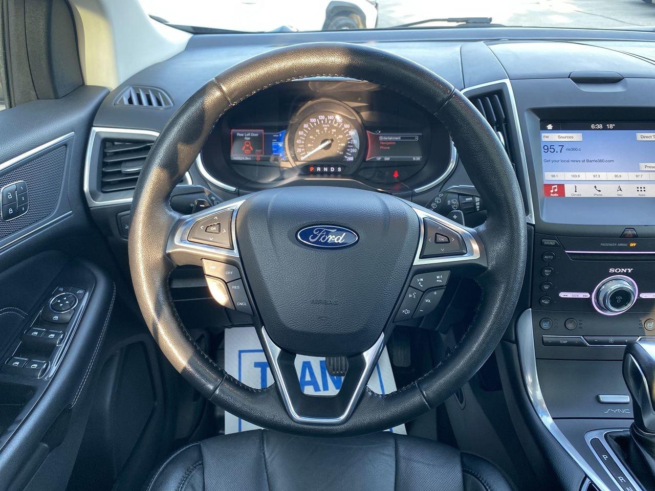 2017 Ford Edge Titanium Photo