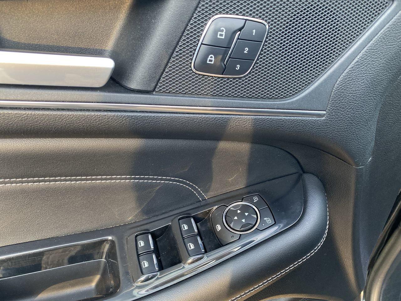 2017 Ford Edge Titanium Photo