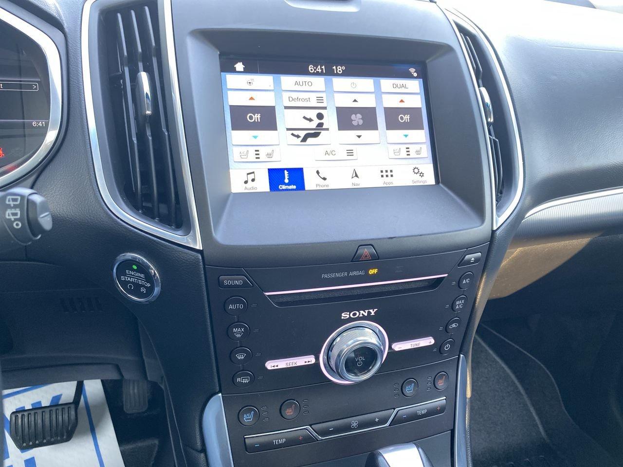 2017 Ford Edge Titanium Photo