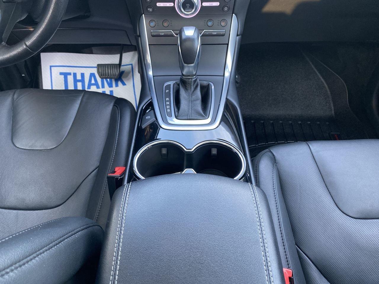 2017 Ford Edge Titanium Photo
