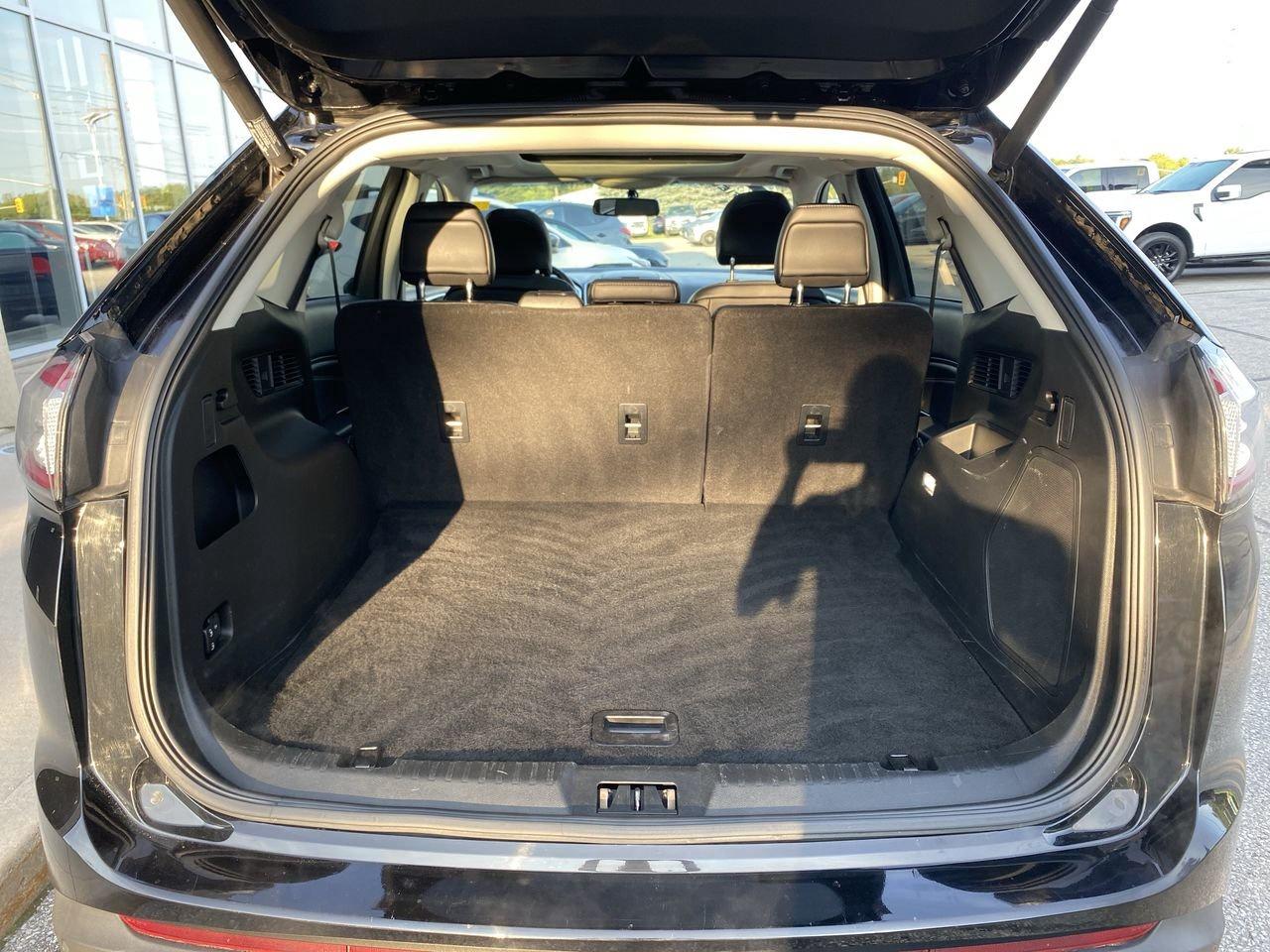 2017 Ford Edge Titanium Photo