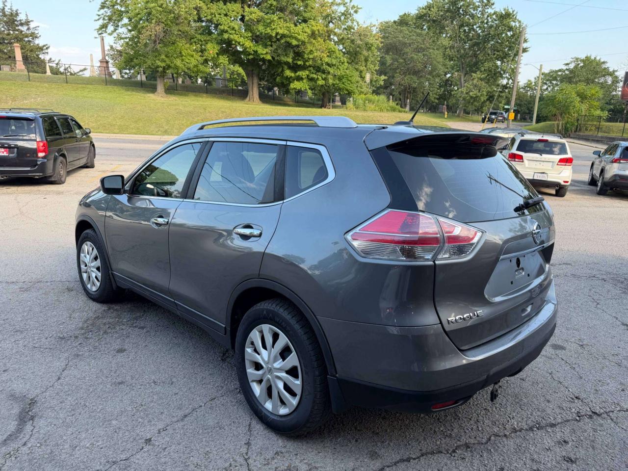2016 Nissan Rogue AS IS Photo1