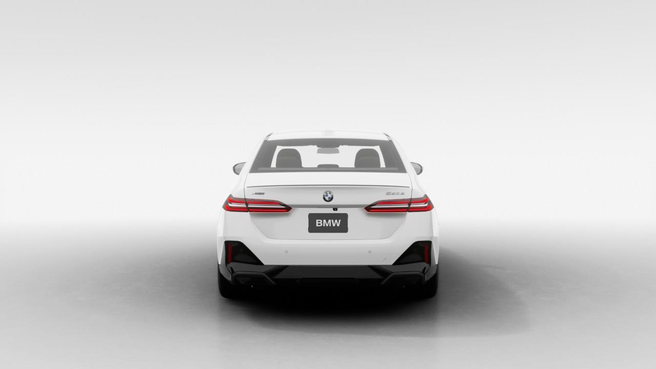 2027 BMW 550e xDrive 4dr All-Wheel Drive Sedan Photo