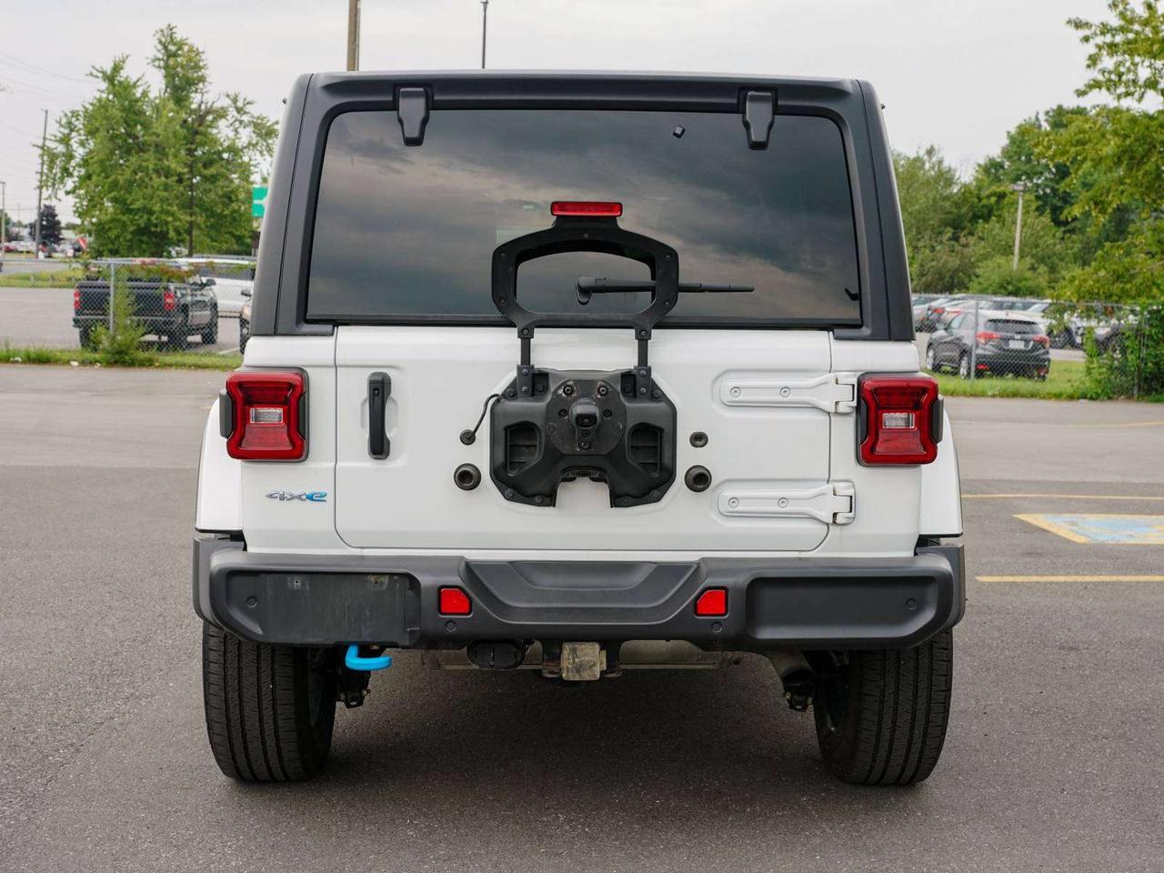 2024 Jeep Wrangler Sahara 4xe Photo