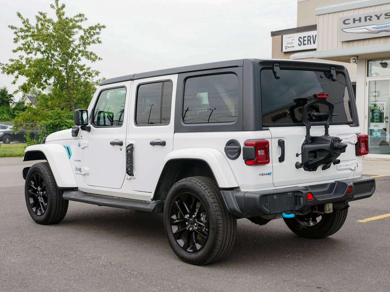 2024 Jeep Wrangler Sahara 4xe Photo