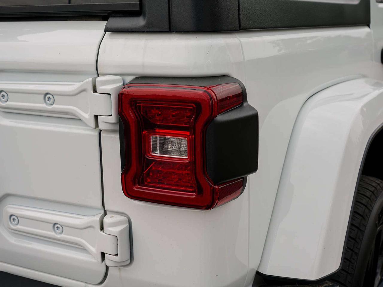 2024 Jeep Wrangler Sahara 4xe Photo
