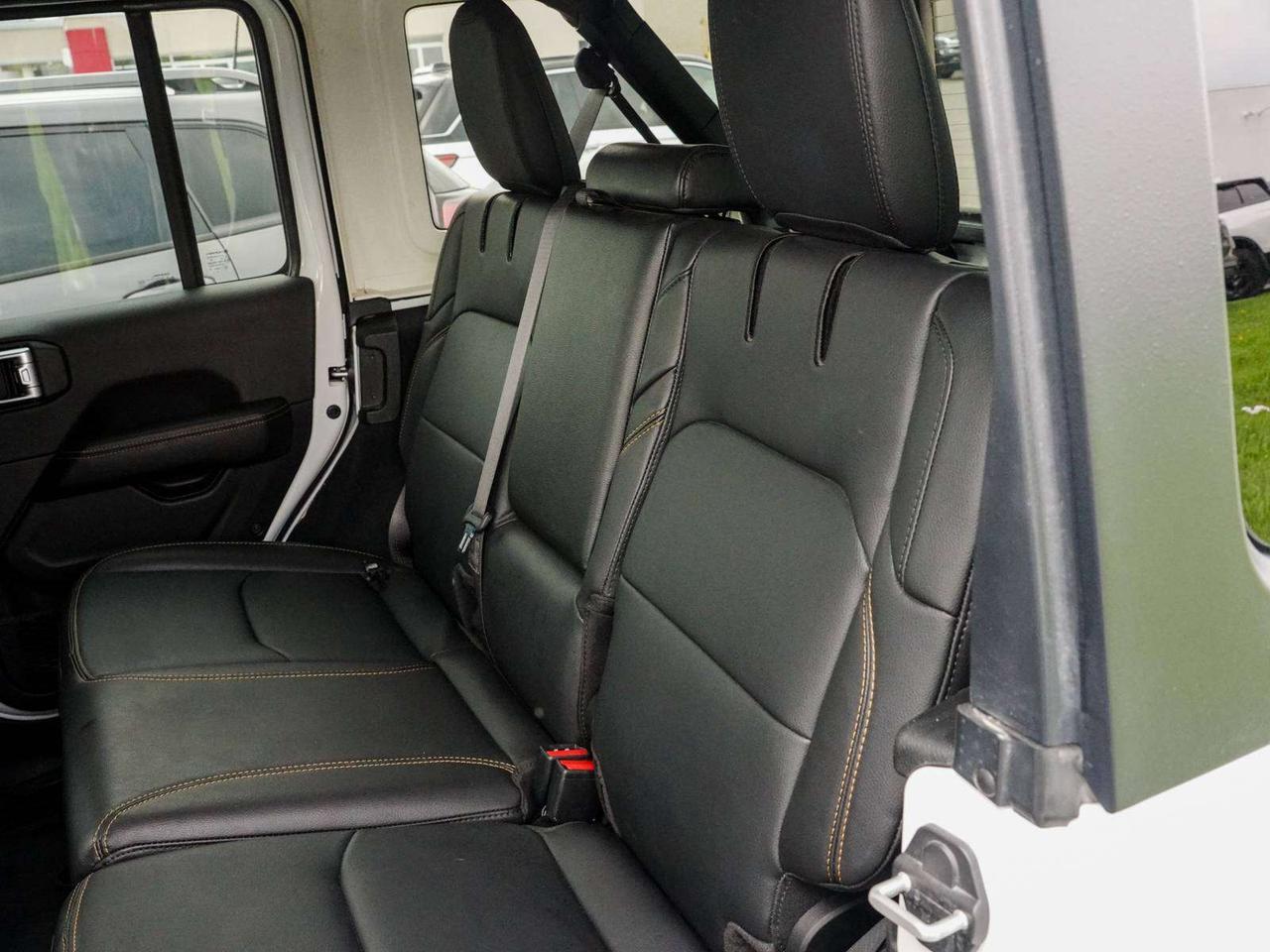 2024 Jeep Wrangler Sahara 4xe Photo