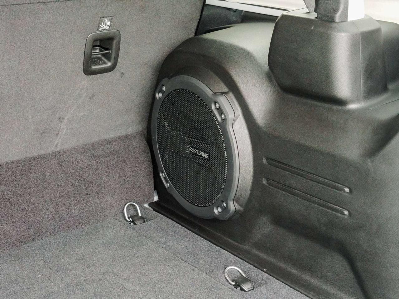 2024 Jeep Wrangler Sahara 4xe Photo