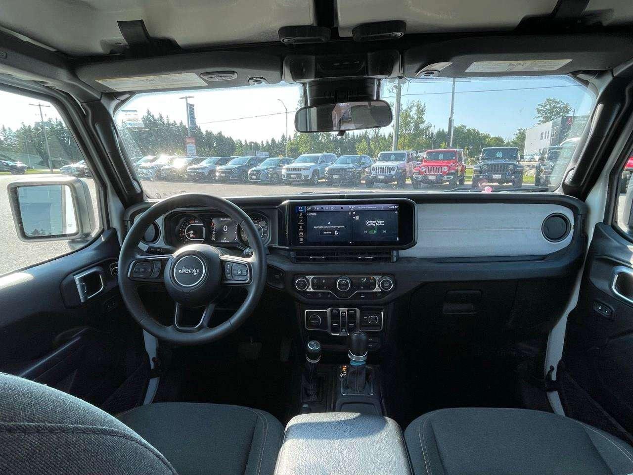 2024 Jeep Wrangler CLEAN CARFAX   HTD SEATS   RMT START Photo