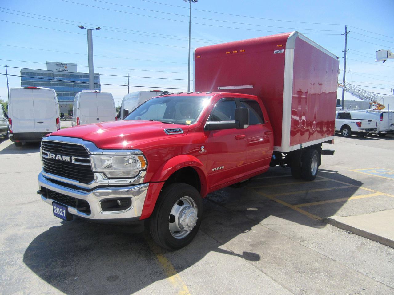 2021 RAM 5500 4X4 DIESEL CREW CAB WITH 12FT BOX Photo