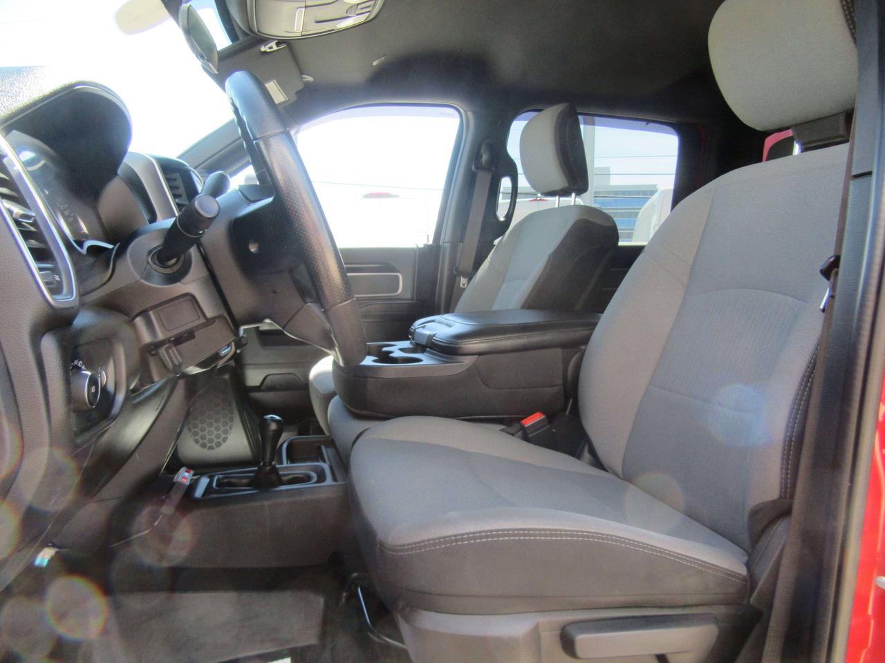 2021 RAM 5500 4X4 DIESEL CREW CAB WITH 12FT BOX Photo