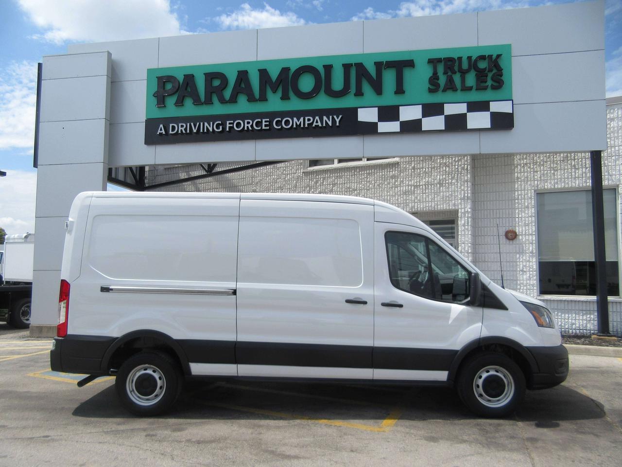 2024 Ford Transit T-250 148 WB MEDIUM ROOF CARGO VAN Photo5