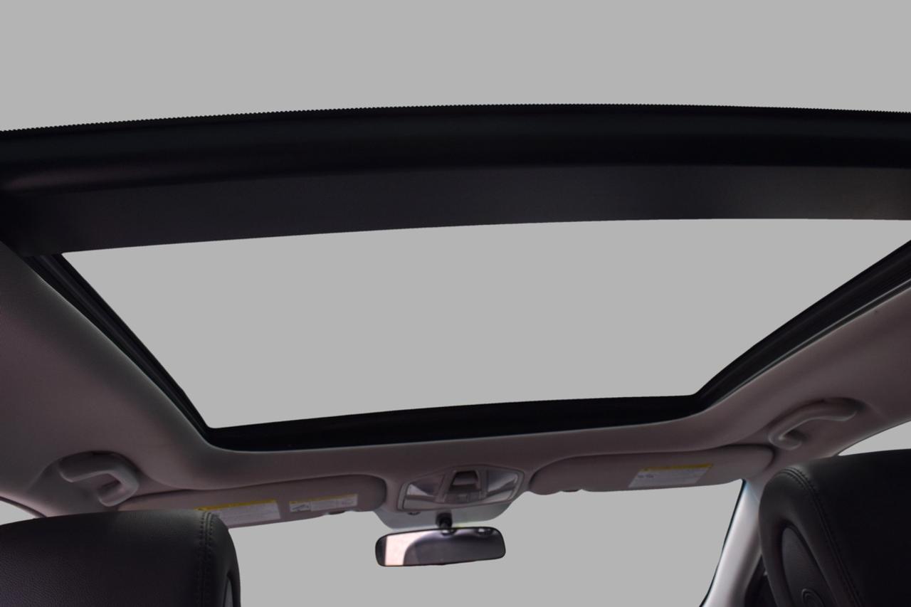 2017 Hyundai Santa Fe Sport AWD SE Leather Panoramic Sunroof Photo