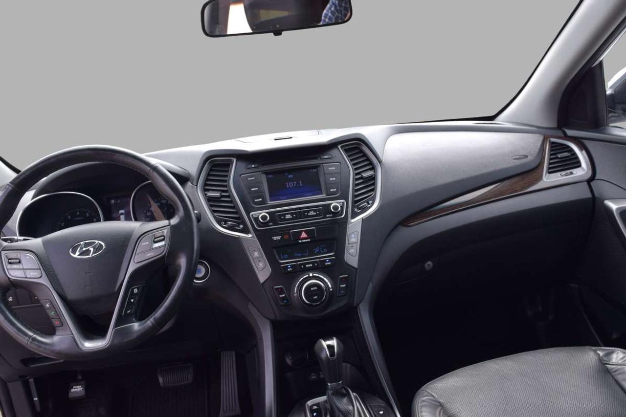 2017 Hyundai Santa Fe AWD SE Leather Panoramic Sunroof Photo