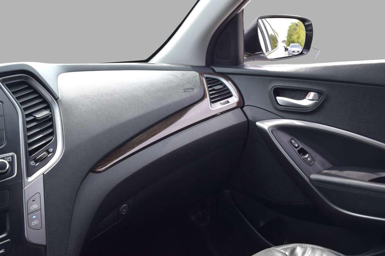 2017 Hyundai Santa Fe AWD SE Leather Panoramic Sunroof Photo