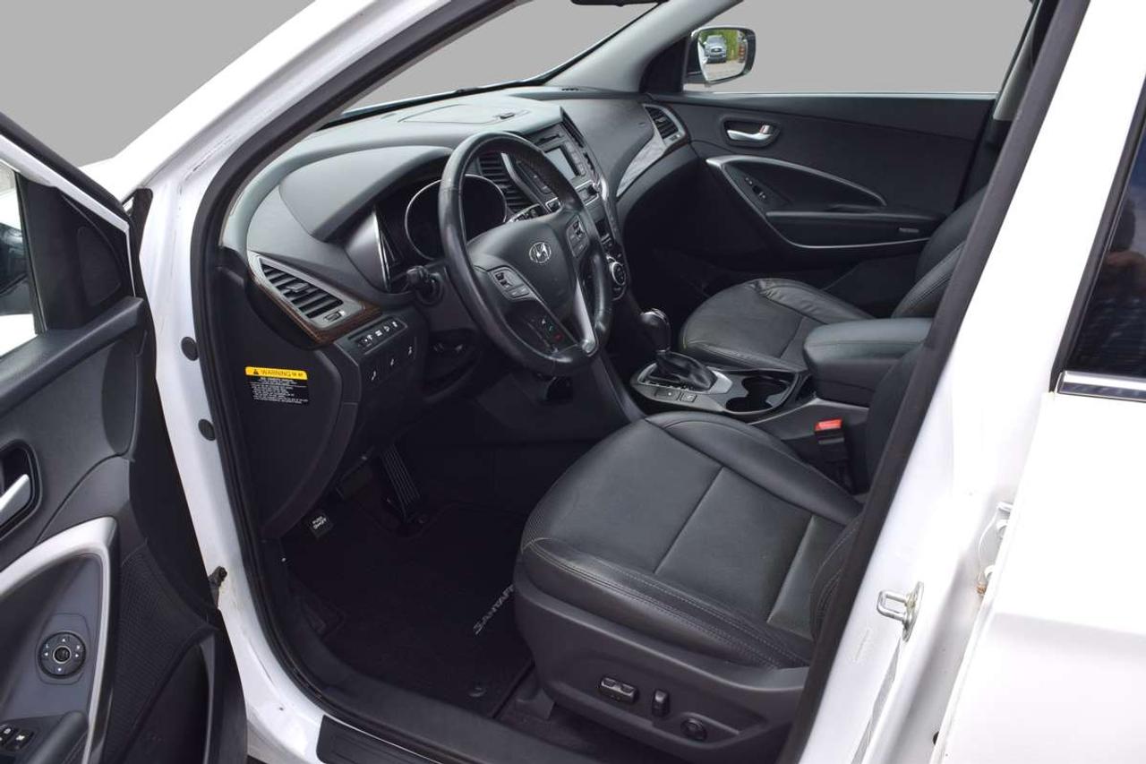 2017 Hyundai Santa Fe AWD SE Leather Panoramic Sunroof Photo