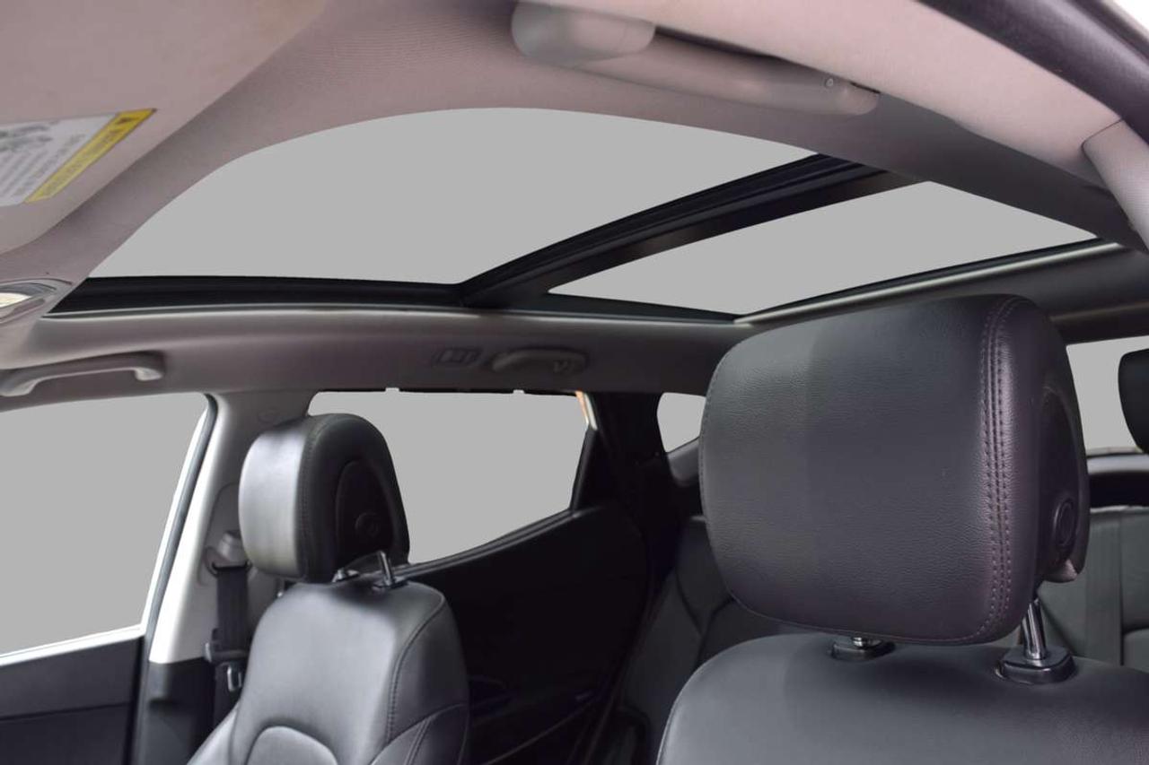 2017 Hyundai Santa Fe AWD SE Leather Panoramic Sunroof Photo