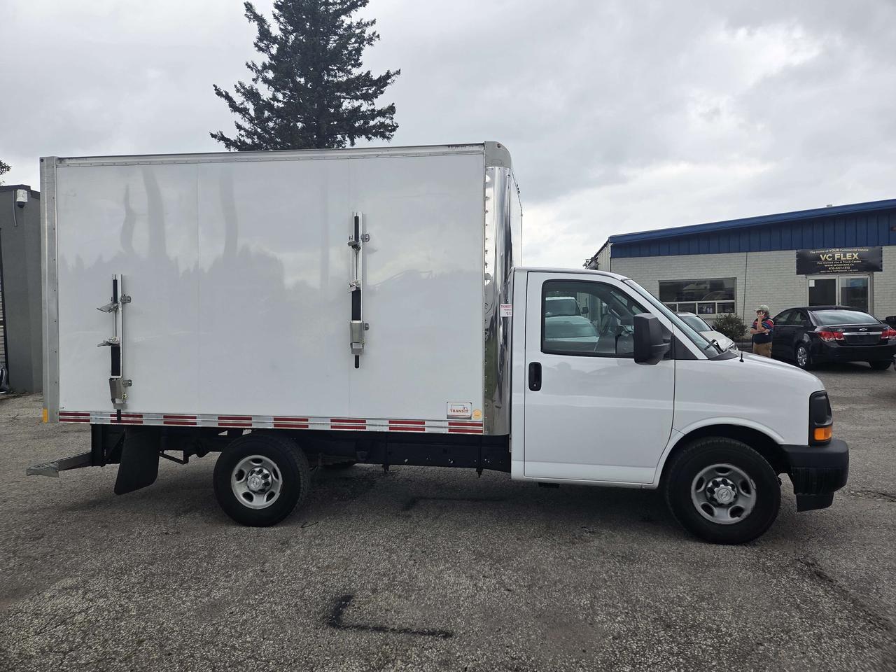 2017 Chevrolet Express G3500 - 12Ft Box - 4.8L V8 Gas - CVOR Ex - 12CB-251683A Photo