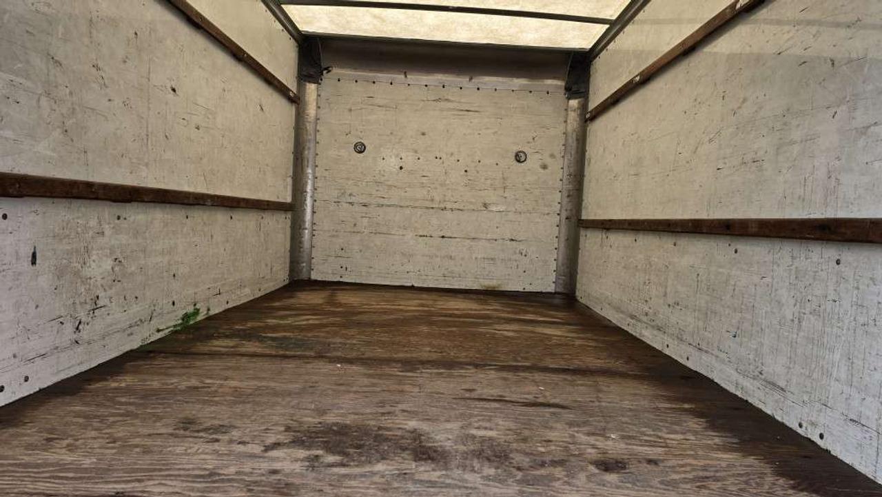 2019 Chevrolet Express G4500 - 16Ft - V8 Gasoline + Ramp - 16CB-003349 - -None Photo