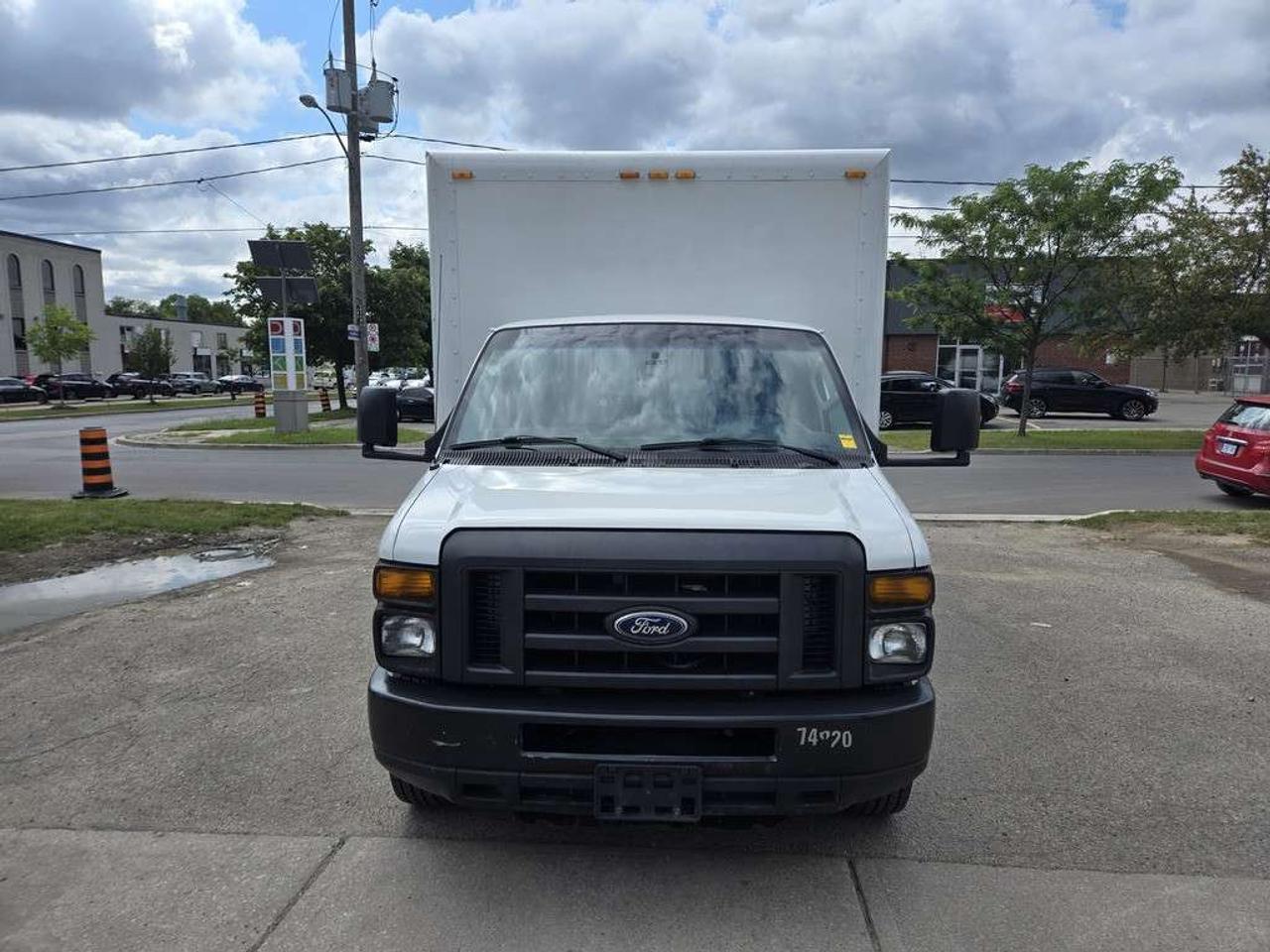 2016 Ford E-450 18Ft Box - Ramp - V8 Gasoline - - 16CB-C27513 - -None Photo