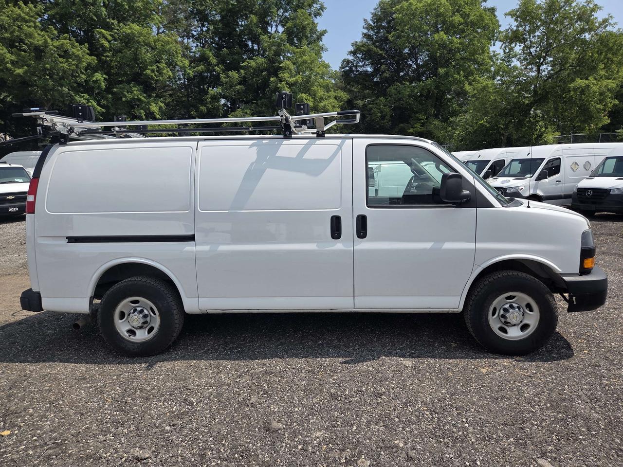 2021 Chevrolet Express Cargo Van G2500 - V6 - Shelves & Roof Rack - CV-259412 - -None Photo
