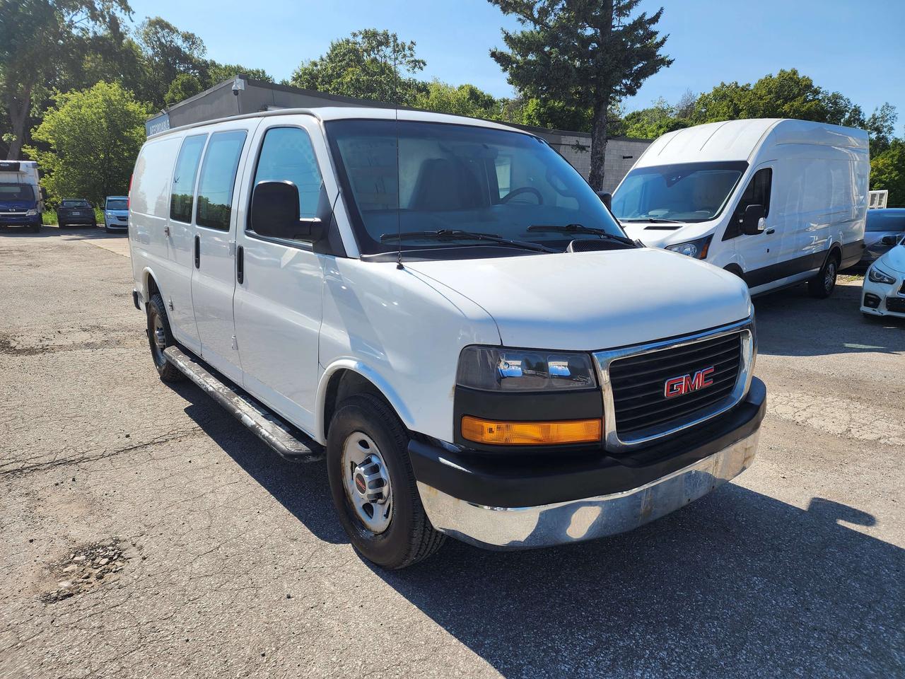 2017 GMC Savana 2500 G2500 - 4.8L V8 - Power Options/Cruise - VN-178221 Photo5