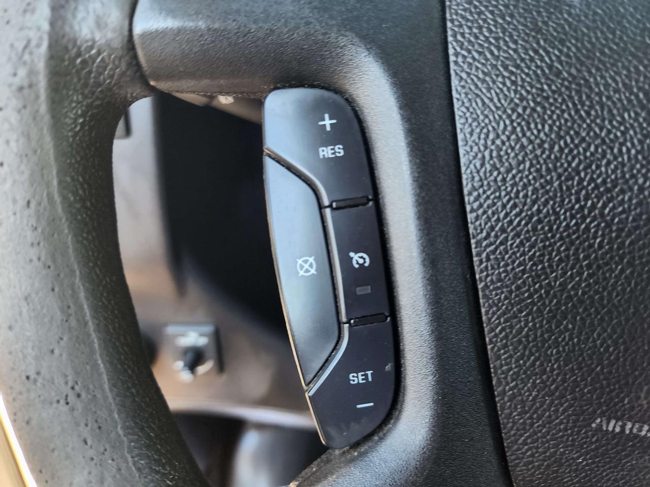 2017 GMC Savana 2500 G2500 - 4.8L V8 - Power Options/Cruise - VN-178221 Photo