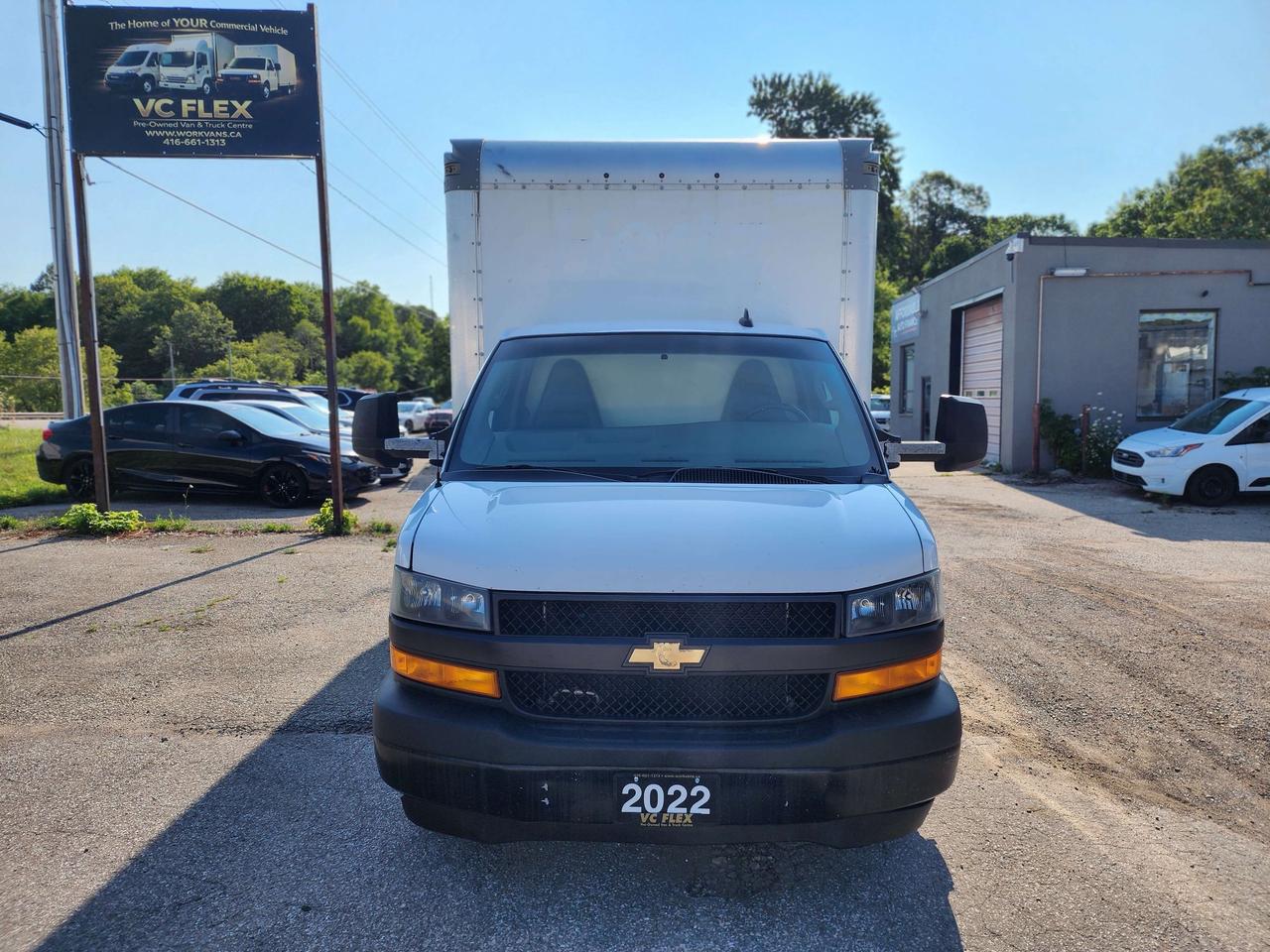 2022 Chevrolet Express G3500 16Ft Box V8 Gas - Lift Gate - 16CB-006884 Photo