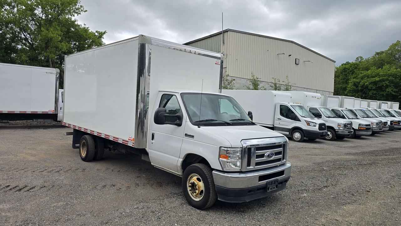 2021 Ford E-450 E-Series E-450 16Ft V8 Gas - 16CB-C09735 Photo0