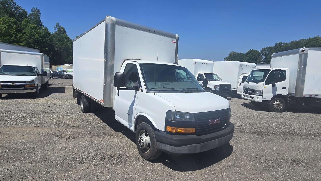 2019 GMC Savana 3500 16Ft Box - V8 Gas - Lift Gate + Tow - 16CB-010840 - -None Photo5