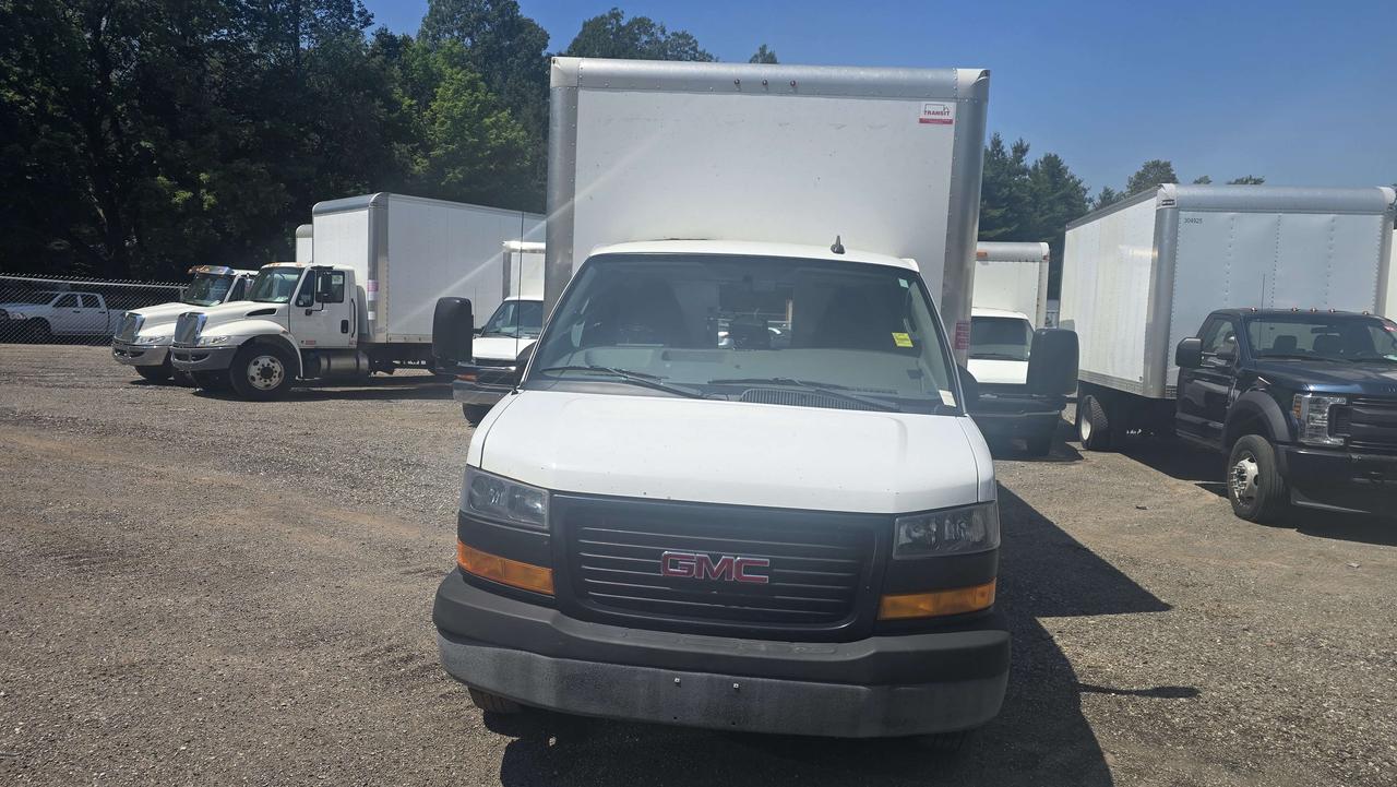 2019 GMC Savana 3500 16Ft Box - V8 Gas - Lift Gate + Tow - 16CB-010840 - -None Photo